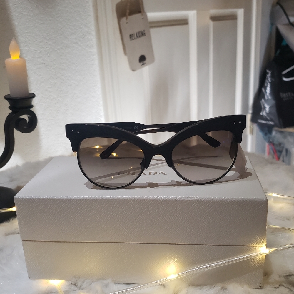 Bottega veneta sunglasses